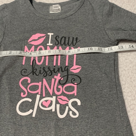 Boutique Girls “I Saw Momma Kissing Santa Claus” Outfit & Bow, New, Size 6-7 - Picture 5 of 14